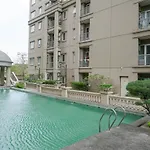 Brand New And Modern 3Br Grand Palace Kemayoran Apartment By Travelio